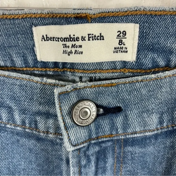 Abercrombie and Fitch High Rise Mom Jeans 8L - Picture 5 of 5